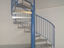 Spindeltreppe aussen-001